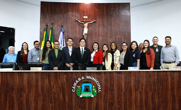 Câmara Municipal promove Sessão Solene em comemoração aos seus 65 anos do Colégio Santo Inácio