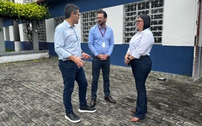 Colégio Santo Inácio recebe visita do Diretor-Presidente da RJE, Fernando Guidini
