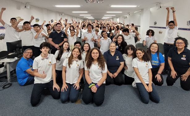 Estudantes participam do 9º Concurso de Redação e Artes da RJE